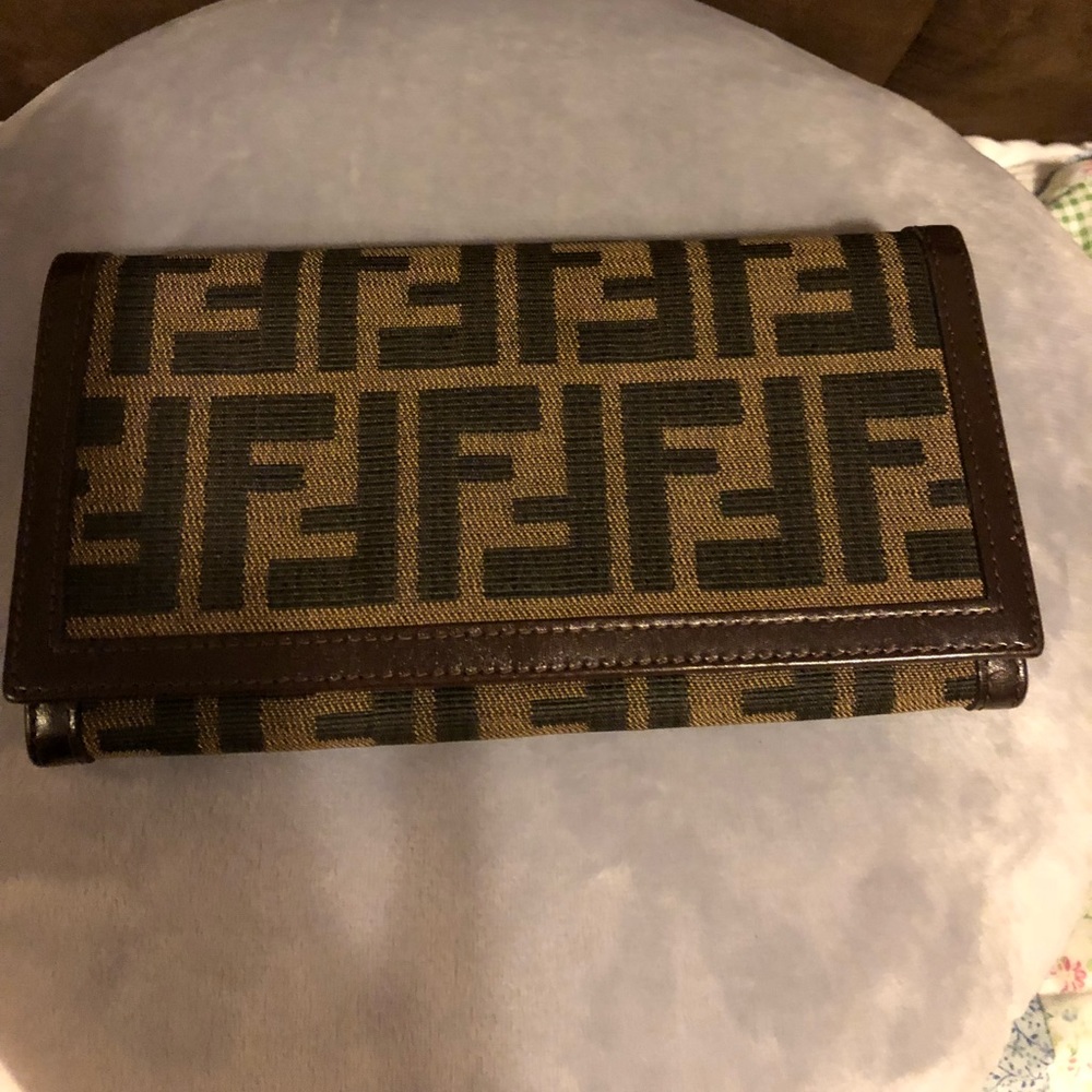 Authentic fendi wallet